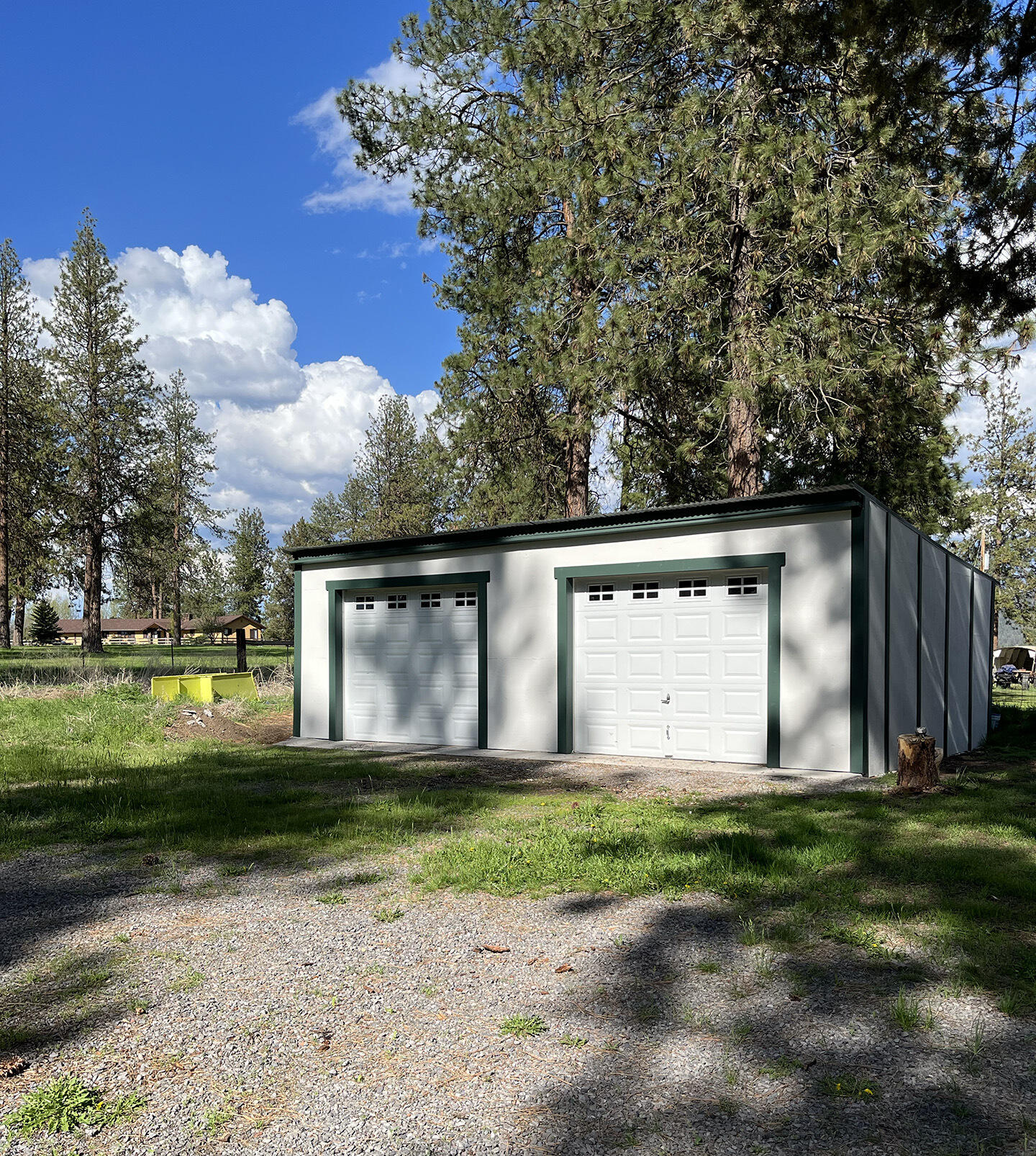 32441 Modoc Point Road Chiloquin, OR 97624 - Photo 2 of 26 22_garage2