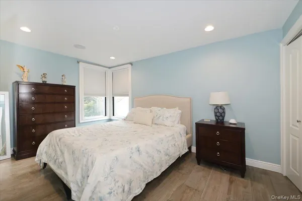 $699,000 | 17 Central Avenue, Amityville, NY 11701