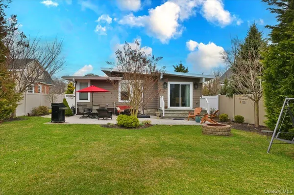 $699,000 | 17 Central Avenue, Amityville, NY 11701