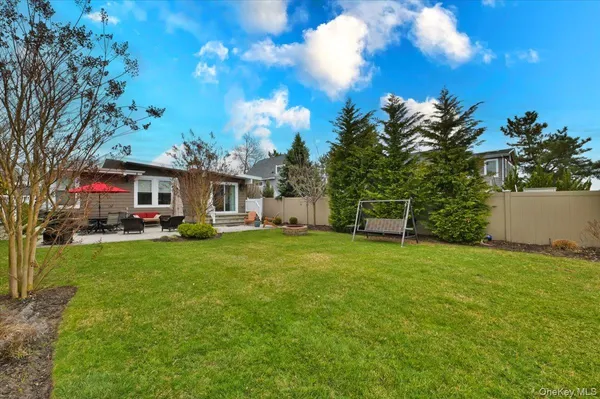 $699,000 | 17 Central Avenue, Amityville, NY 11701
