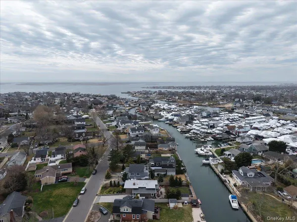 $699,000 | 17 Central Avenue, Amityville, NY 11701
