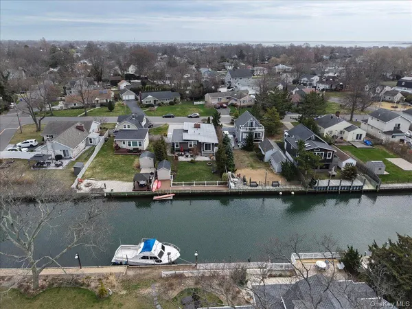 $699,000 | 17 Central Avenue, Amityville, NY 11701