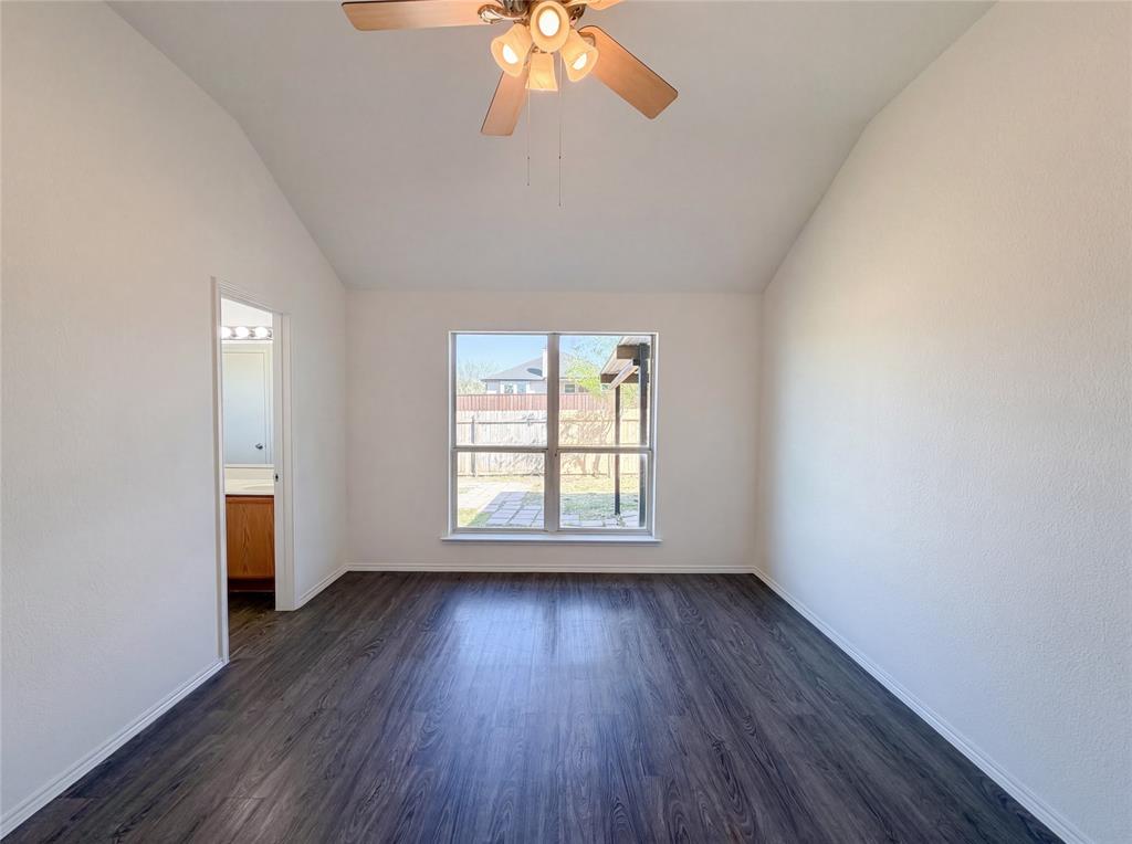 105 Kings Way Drive Rhome, TX 76078 - Photo 11 of 19