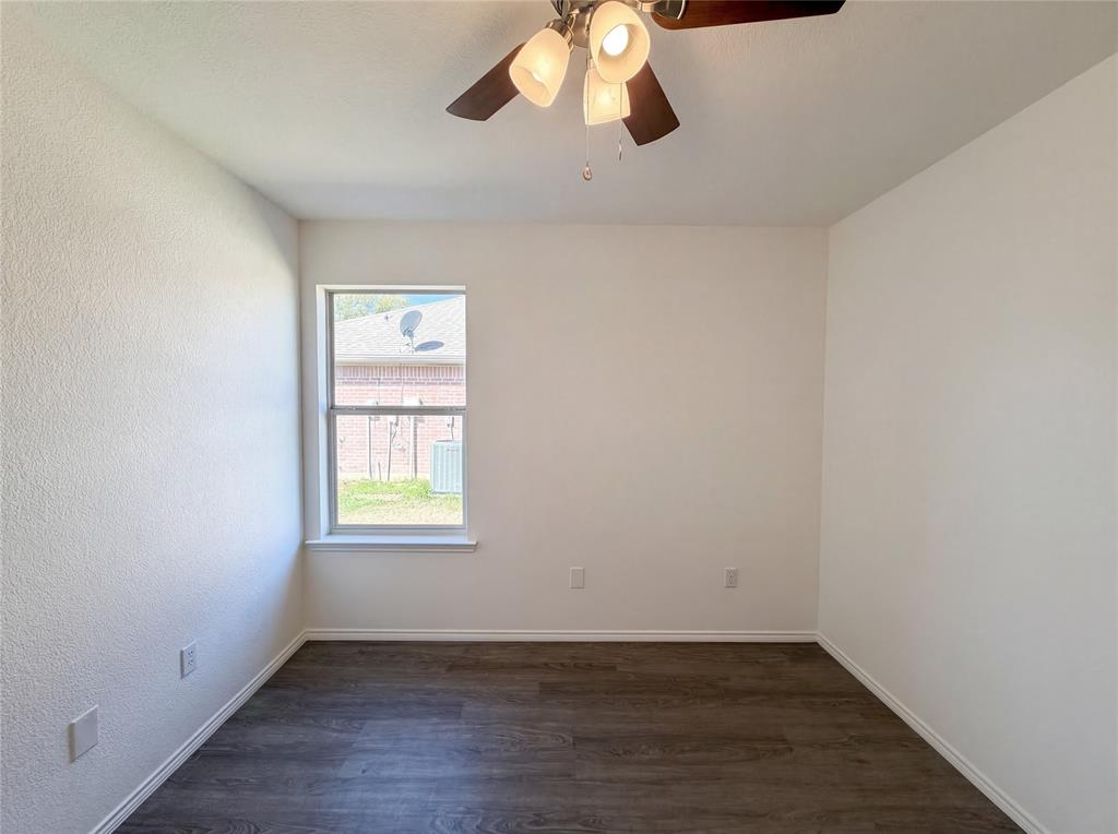 105 Kings Way Drive Rhome, TX 76078 - Photo 15 of 19