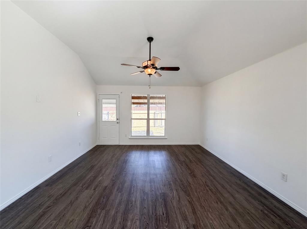 105 Kings Way Drive Rhome, TX 76078 - Photo 3 of 19