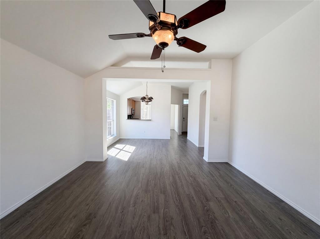 105 Kings Way Drive Rhome, TX 76078 - Photo 10 of 19