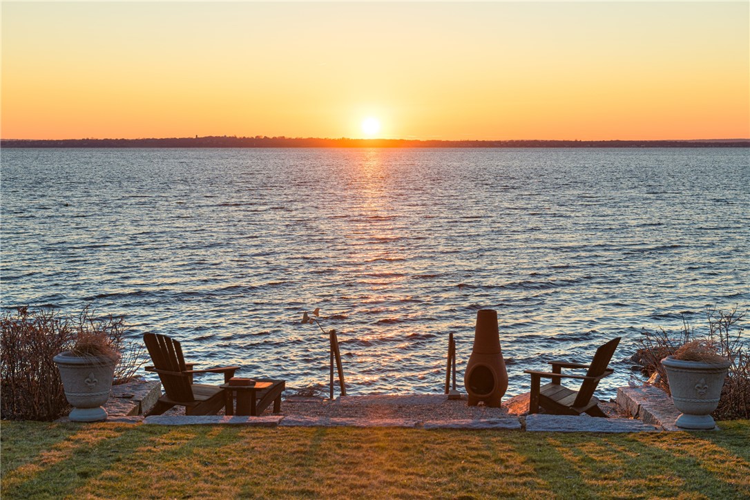 53 Shore Road Bristol, RI 02809 - Photo 12 of 48