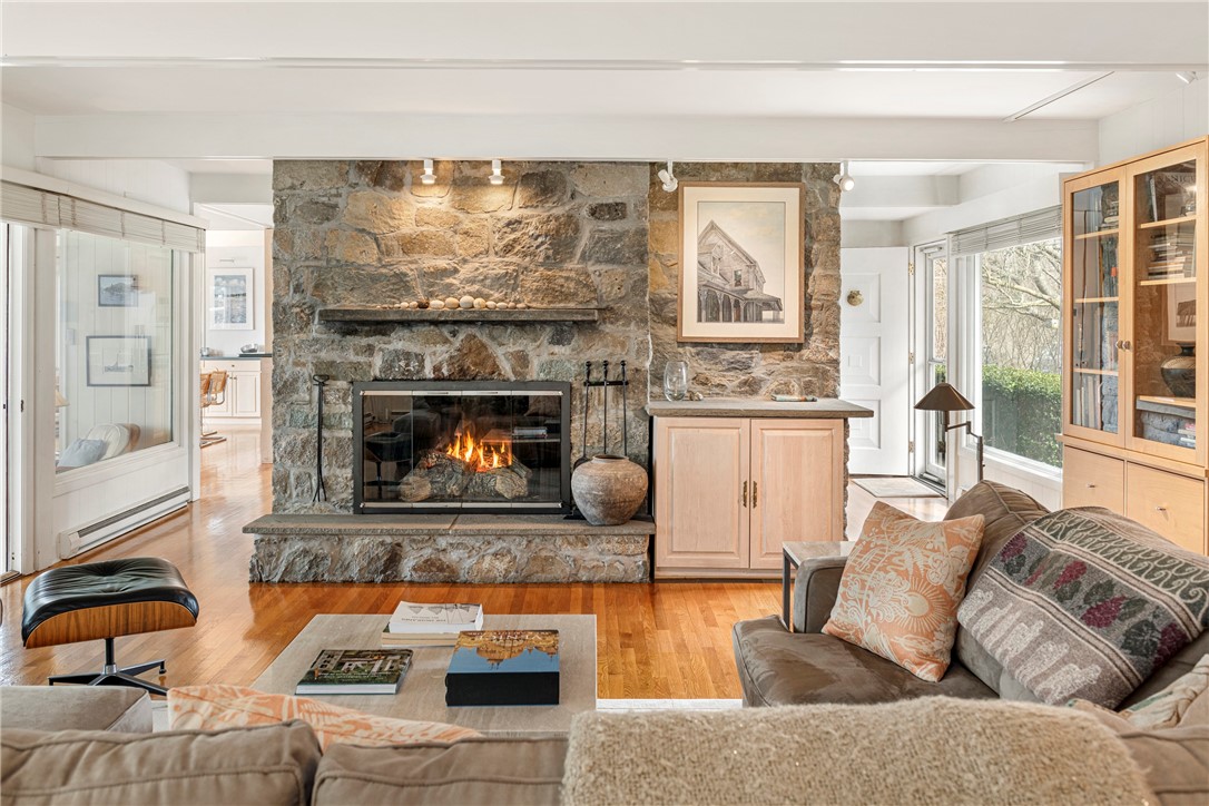 53 Shore Road Bristol, RI 02809 - Photo 17 of 48