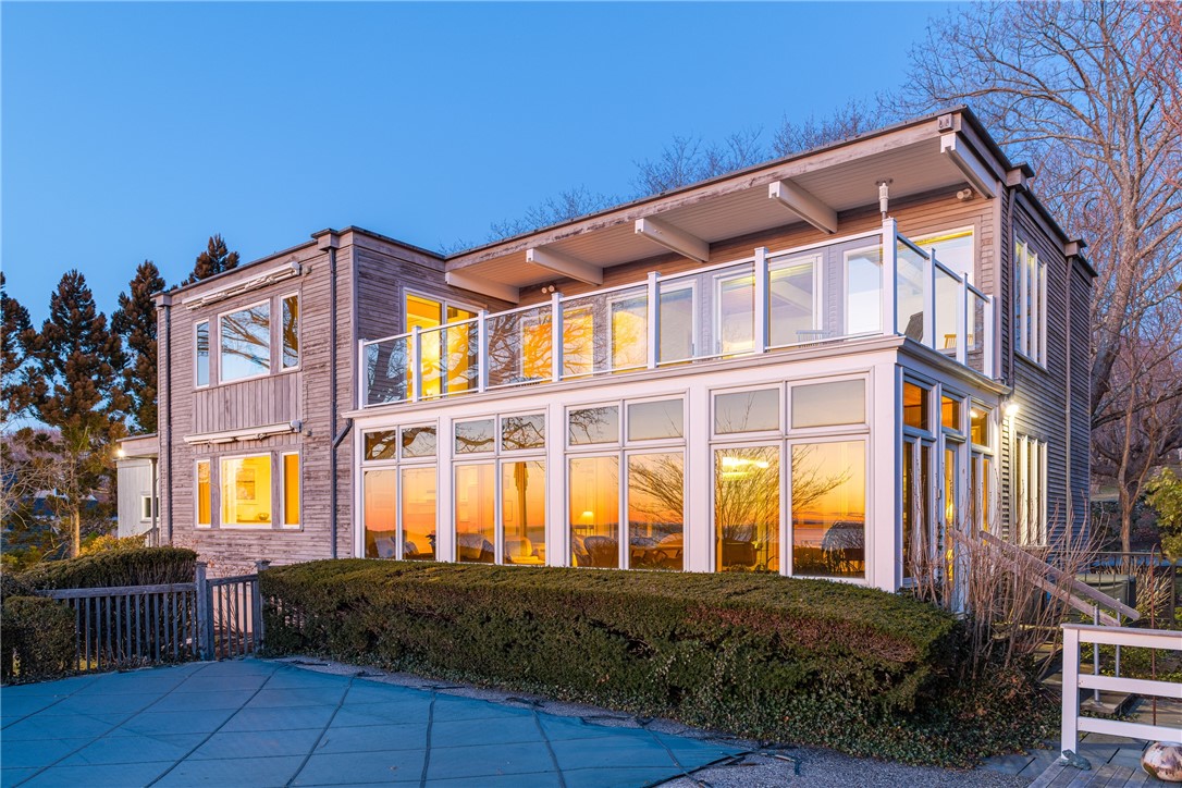 53 Shore Road Bristol, RI 02809 - Photo 5 of 48