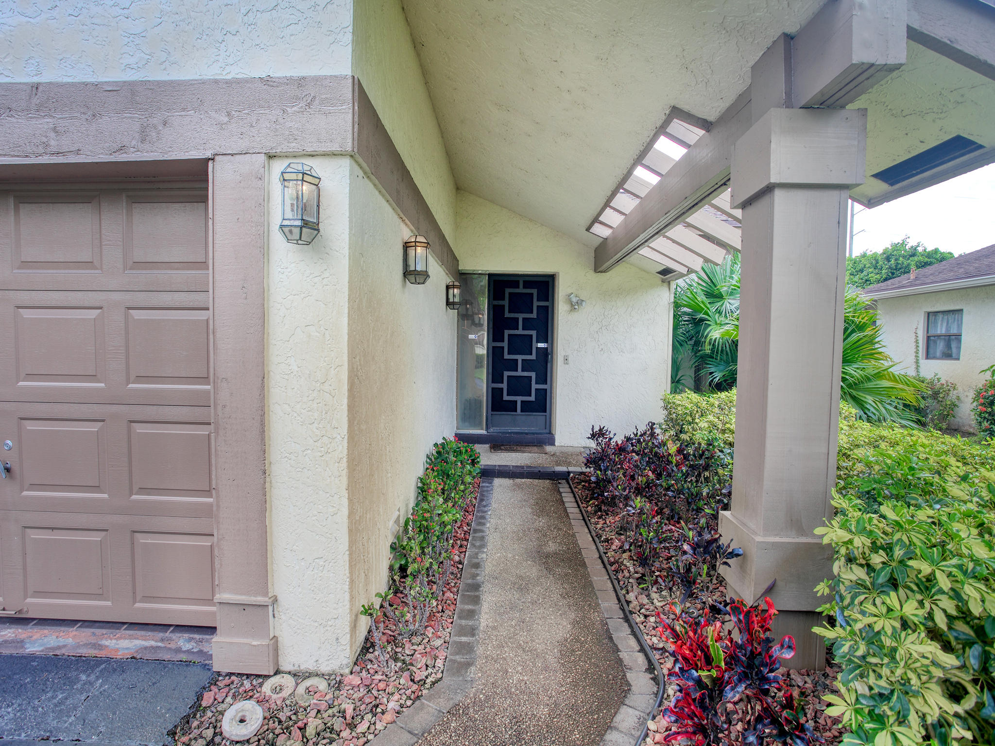 8959 Old Pine Way Boca Raton, FL 33433 - Photo 11 of 40 11