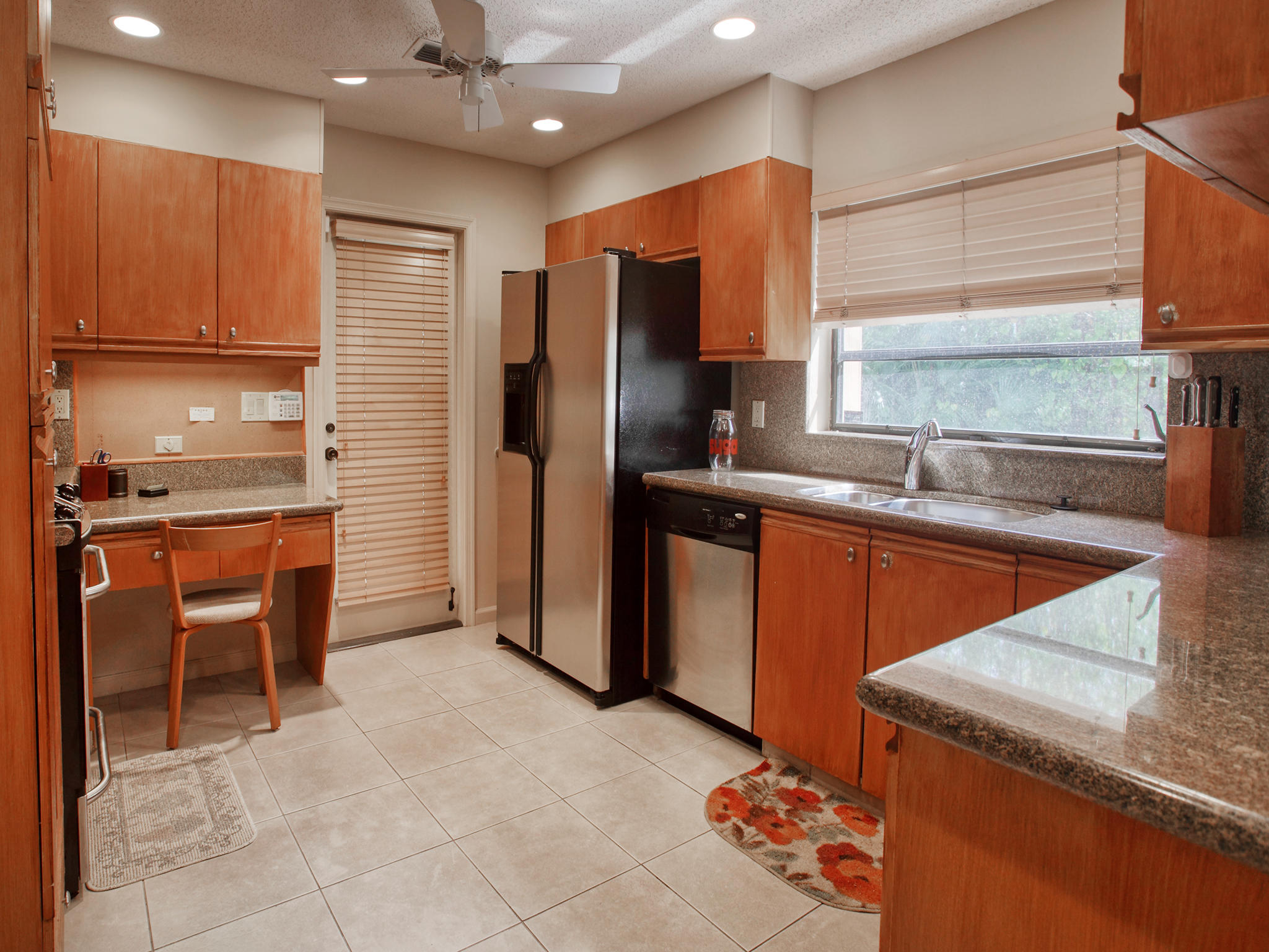 8959 Old Pine Way Boca Raton, FL 33433 - Photo 17 of 40 32