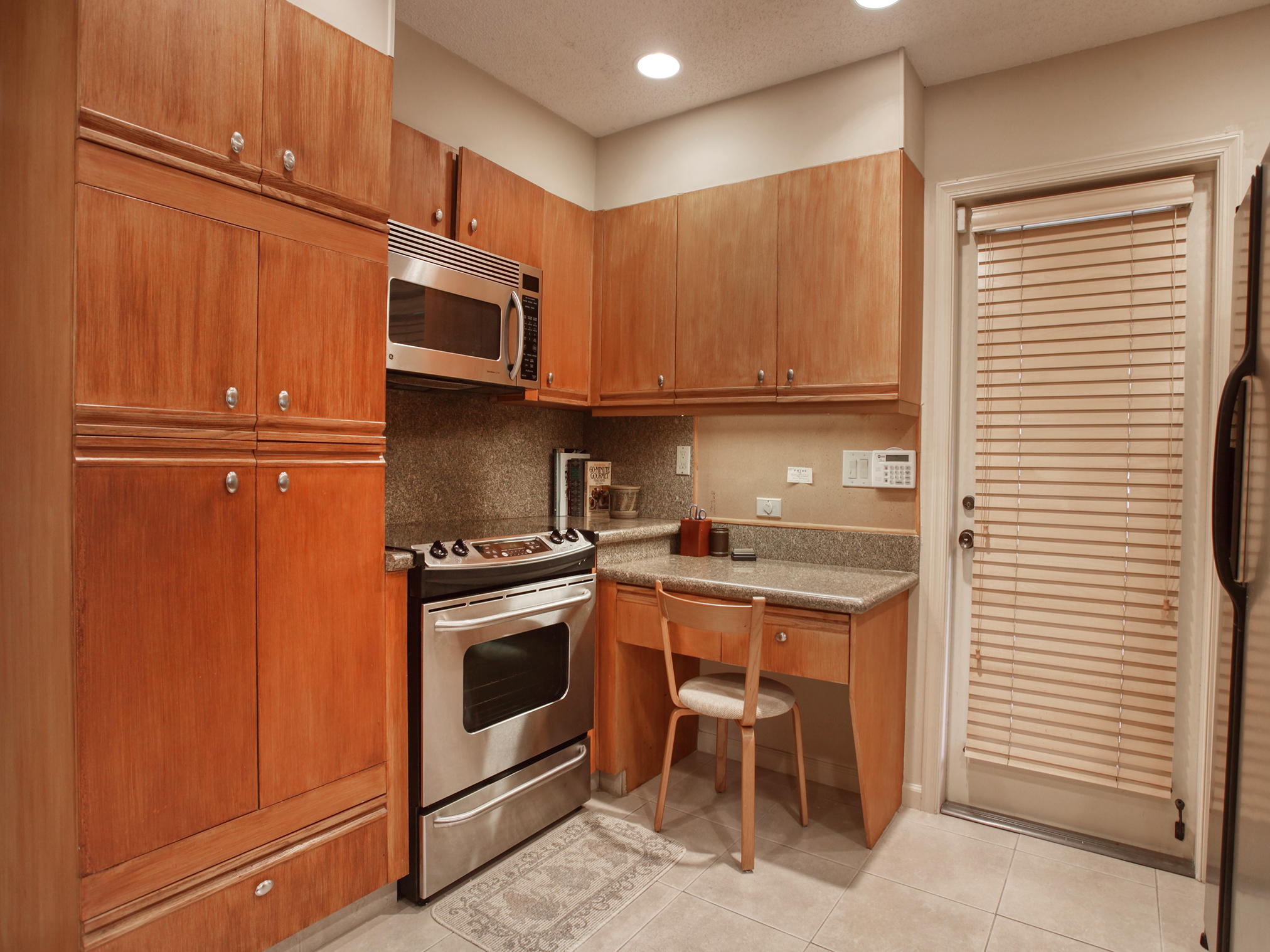 8959 Old Pine Way Boca Raton, FL 33433 - Photo 20 of 40 33