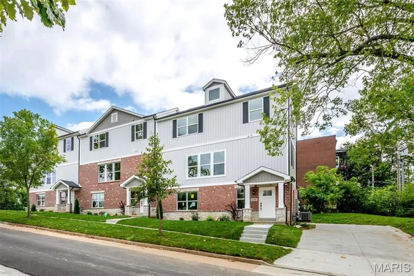 $1,845,000 | 7302-7310 Hoover Avenue, Richmond Heights, MO 63117