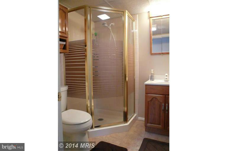 787 Stevenson Road Severn, MD 21144 - Photo 21 of 30 Bath