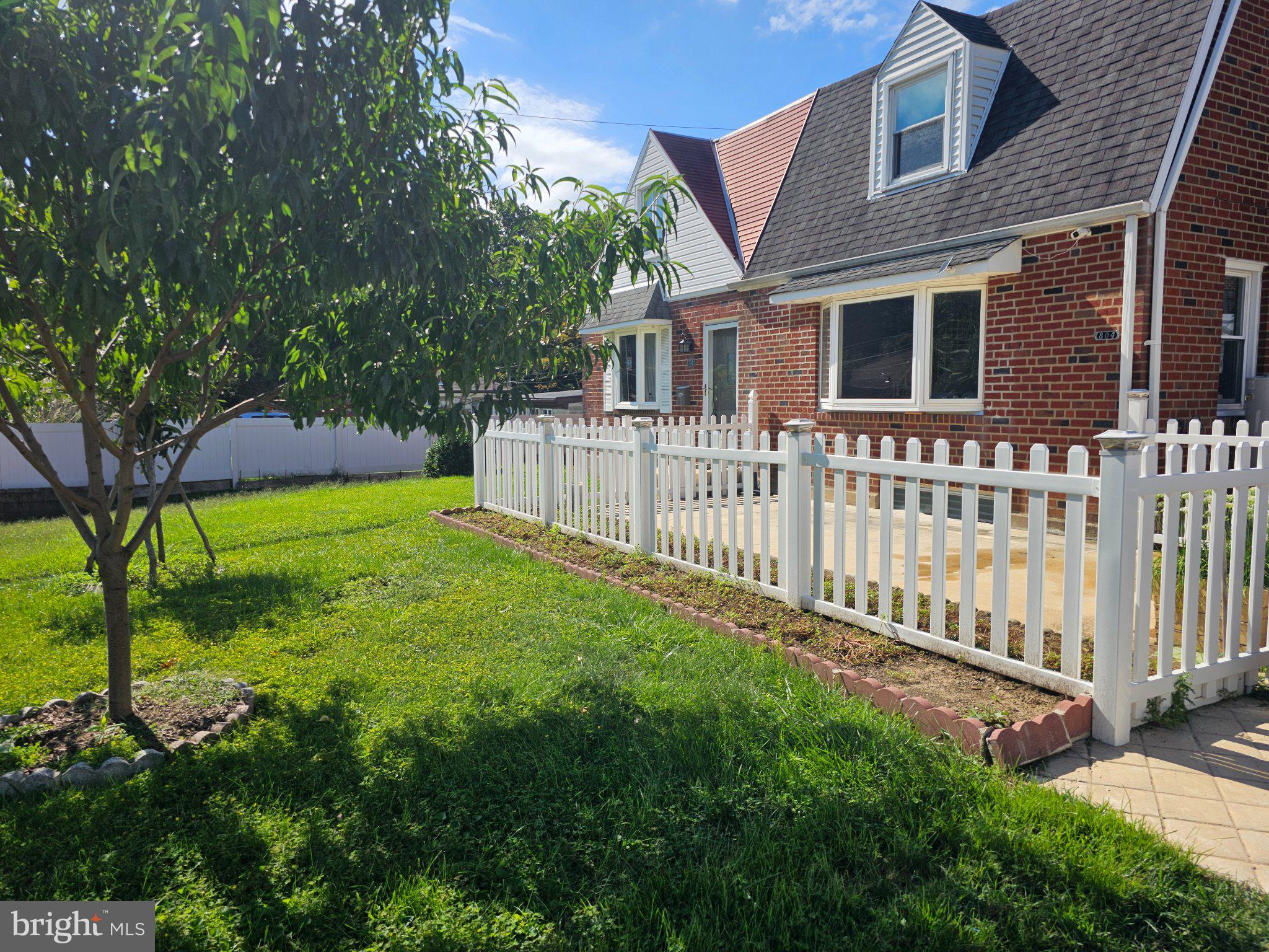 804 Marchman Road Philadelphia, PA 19115 - Photo 1 of 43 Gallery Image 1