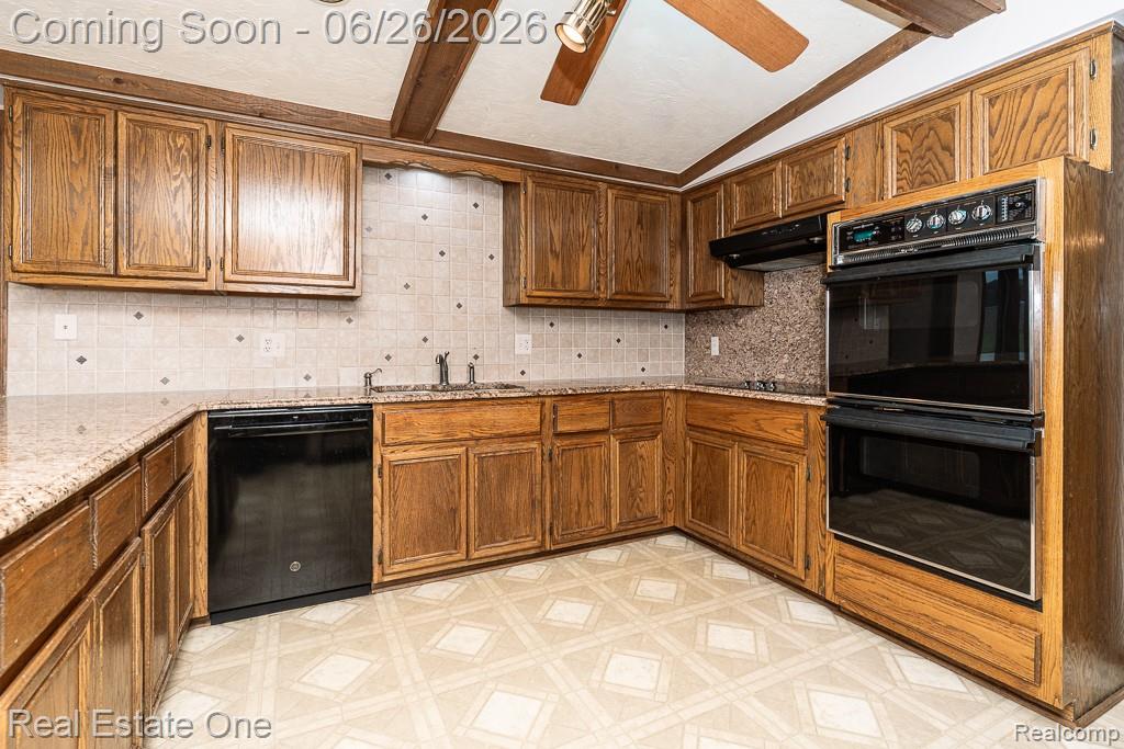 2898 Eagle Drive Rochester, MI 48309 - Photo 18 of 52 2898 Eagle_MLS-016.jpg