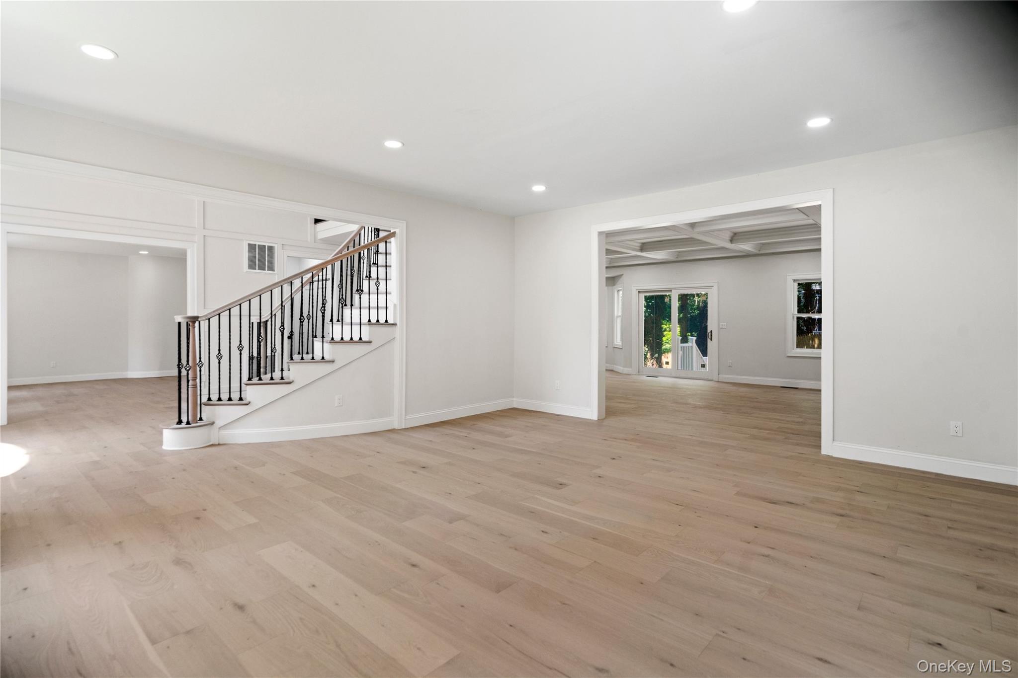 41 Cove Road Huntington, NY 11743 - Photo 26 of 50