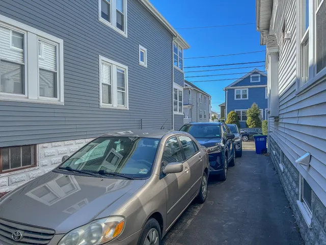 $2,700 | 65 Woods Avenue, Unit 1, Somerville, MA 02144