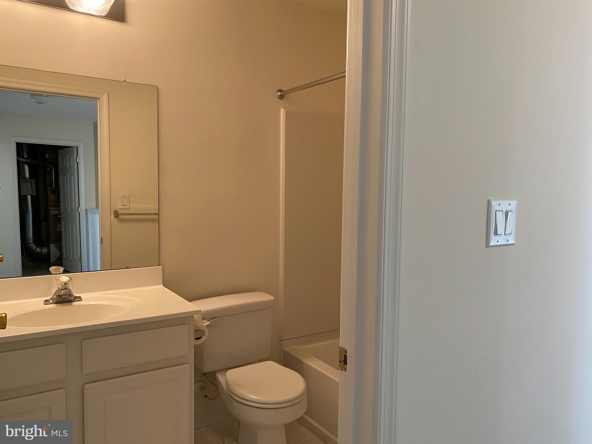 4404 Grenwich Lane Mount Laurel, NJ 08054 - Photo 11 of 13