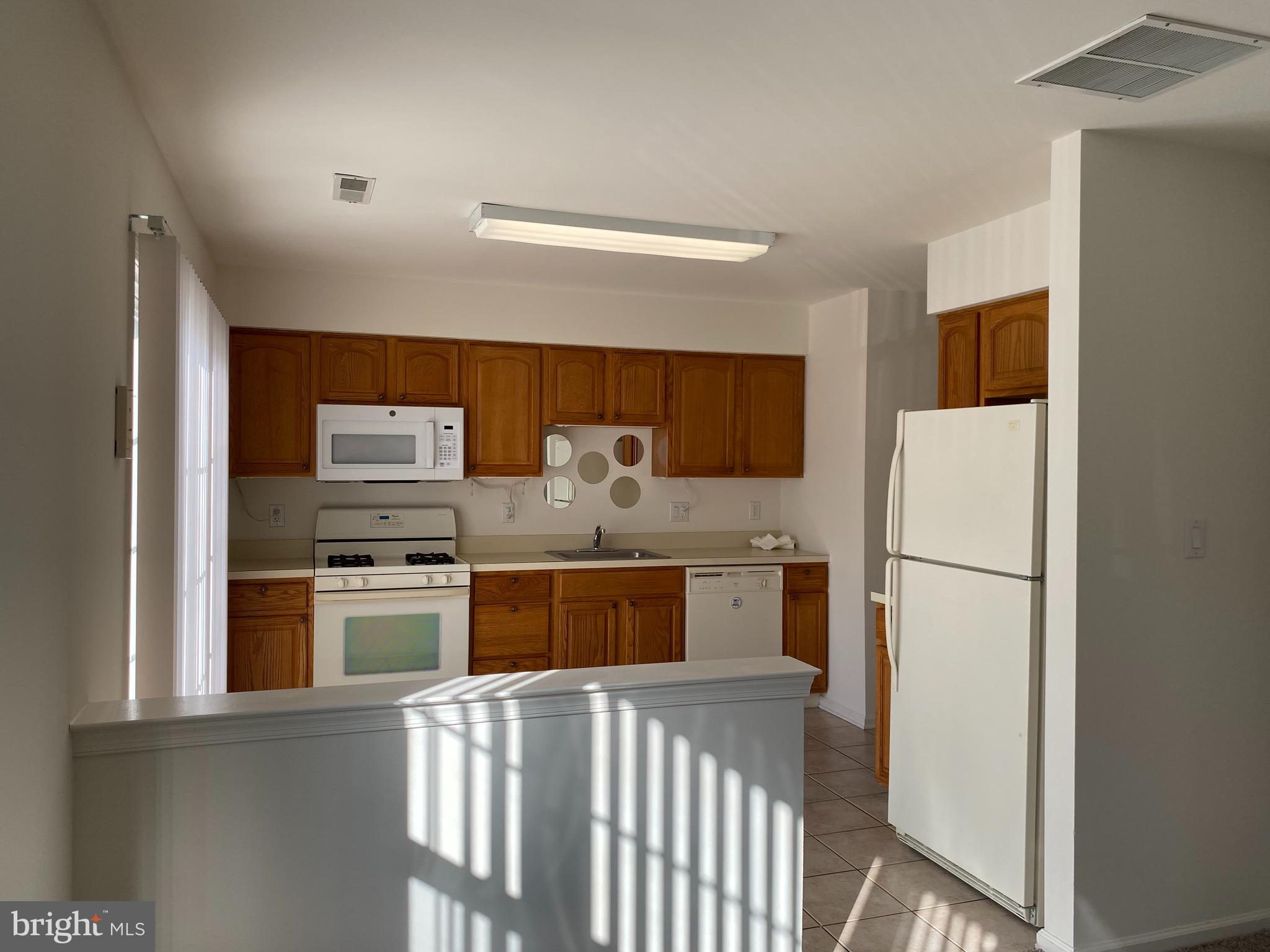 4404 Grenwich Lane Mount Laurel, NJ 08054 - Photo 6 of 13