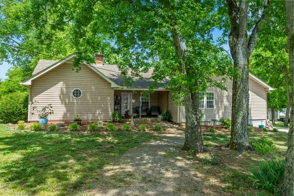$525,000 | 1098 Old Dickerson Pike, Goodlettsville, TN 37072