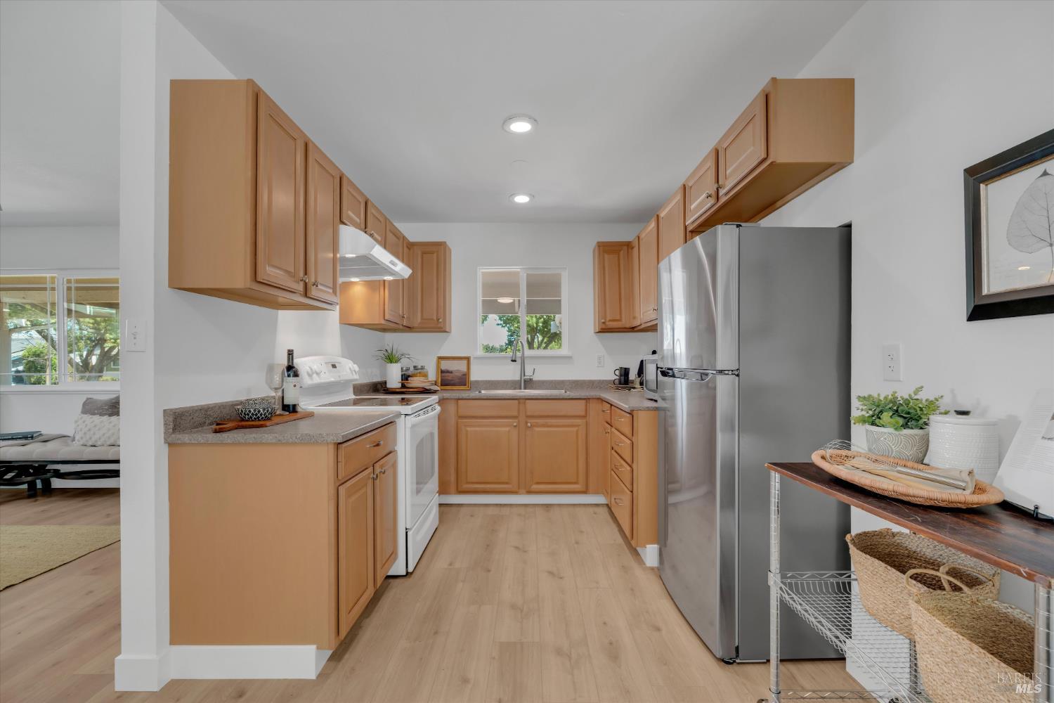 360 Markham Avenue Vacaville, CA 95688 - Photo 6 of 37 Gallery Image 6