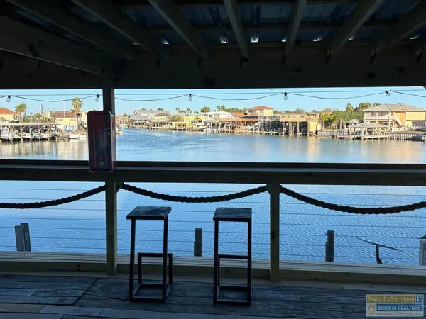 $1,800 | 310 West Houston Street, Unit 6, Port Isabel, TX 78578