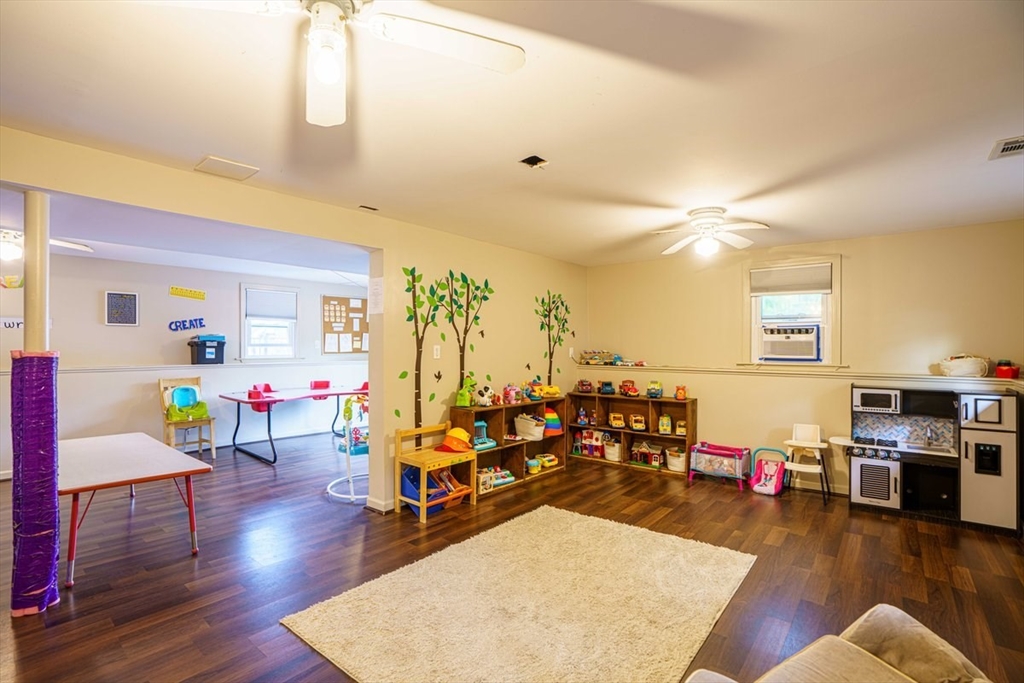 196 Medway Road Milford, MA 01757 - Photo 22 of 27 Gallery Image 22