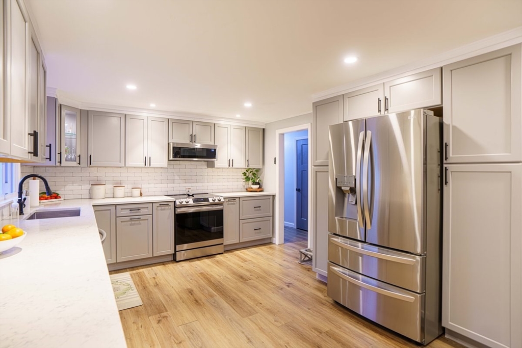 196 Medway Road Milford, MA 01757 - Photo 6 of 27 Gallery Image 6