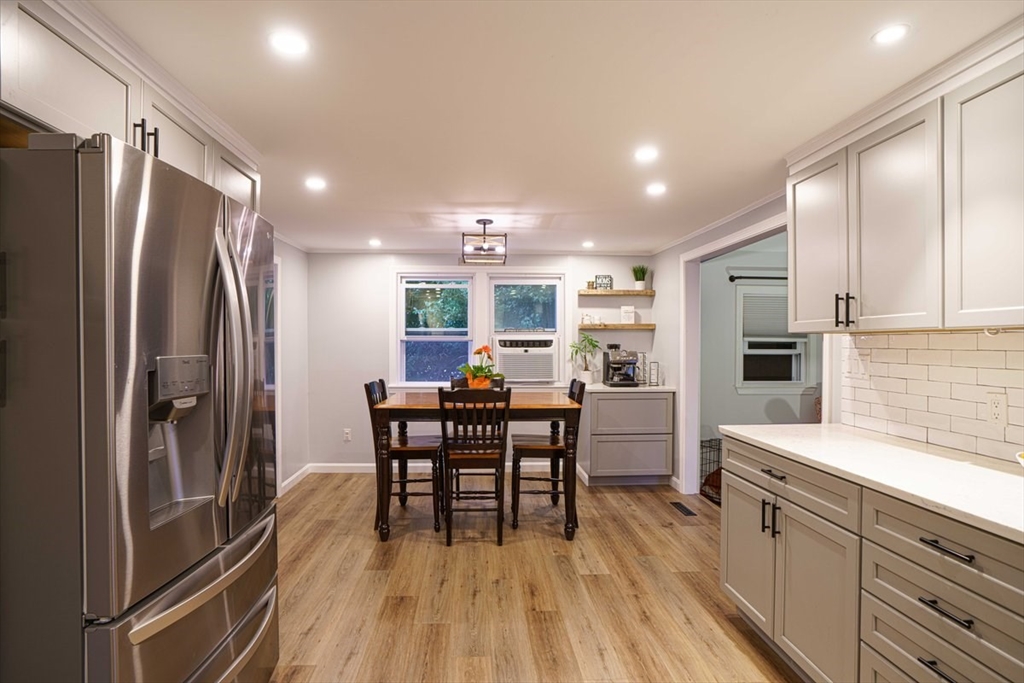 196 Medway Road Milford, MA 01757 - Photo 7 of 27 Gallery Image 7