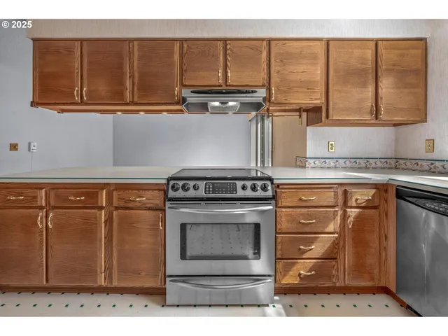 $599,000 | 7222 Southwest 161st Place, Beaverton, OR 97007