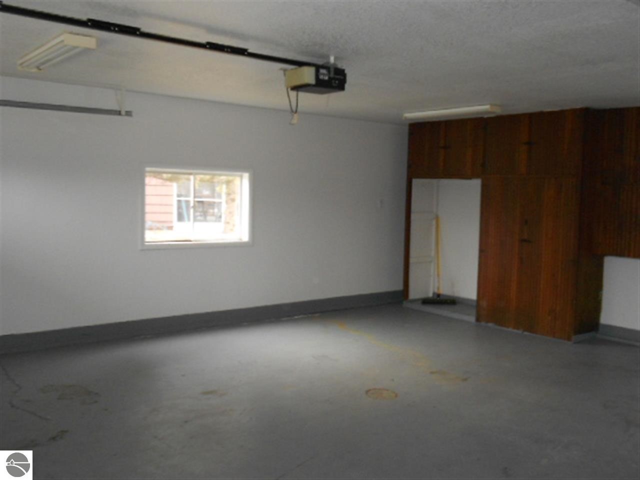 1010 Glencoe Road Alma, MI 48801 - Photo 19 of 22 1781763-18.JPG
