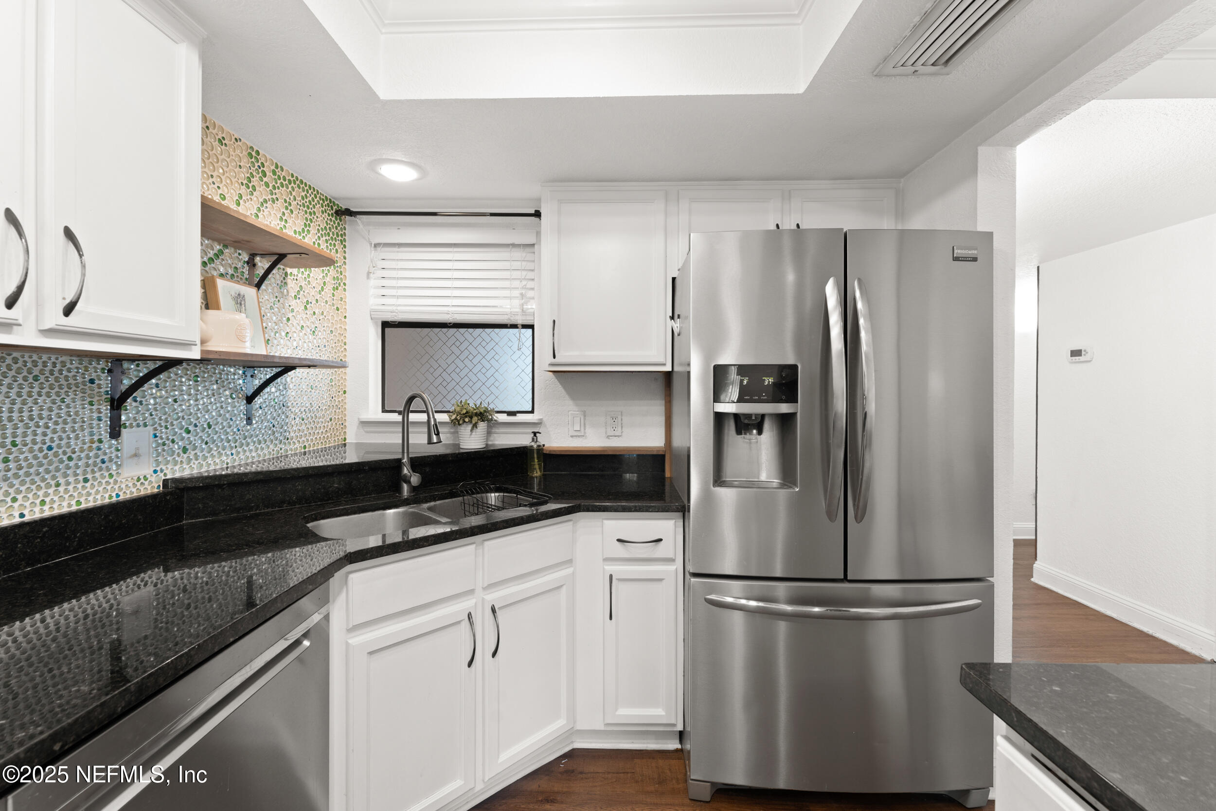 912 Shoreline Circle Ponte Vedra Beach, FL 32082 - Photo 7 of 30 Updated Kitchen