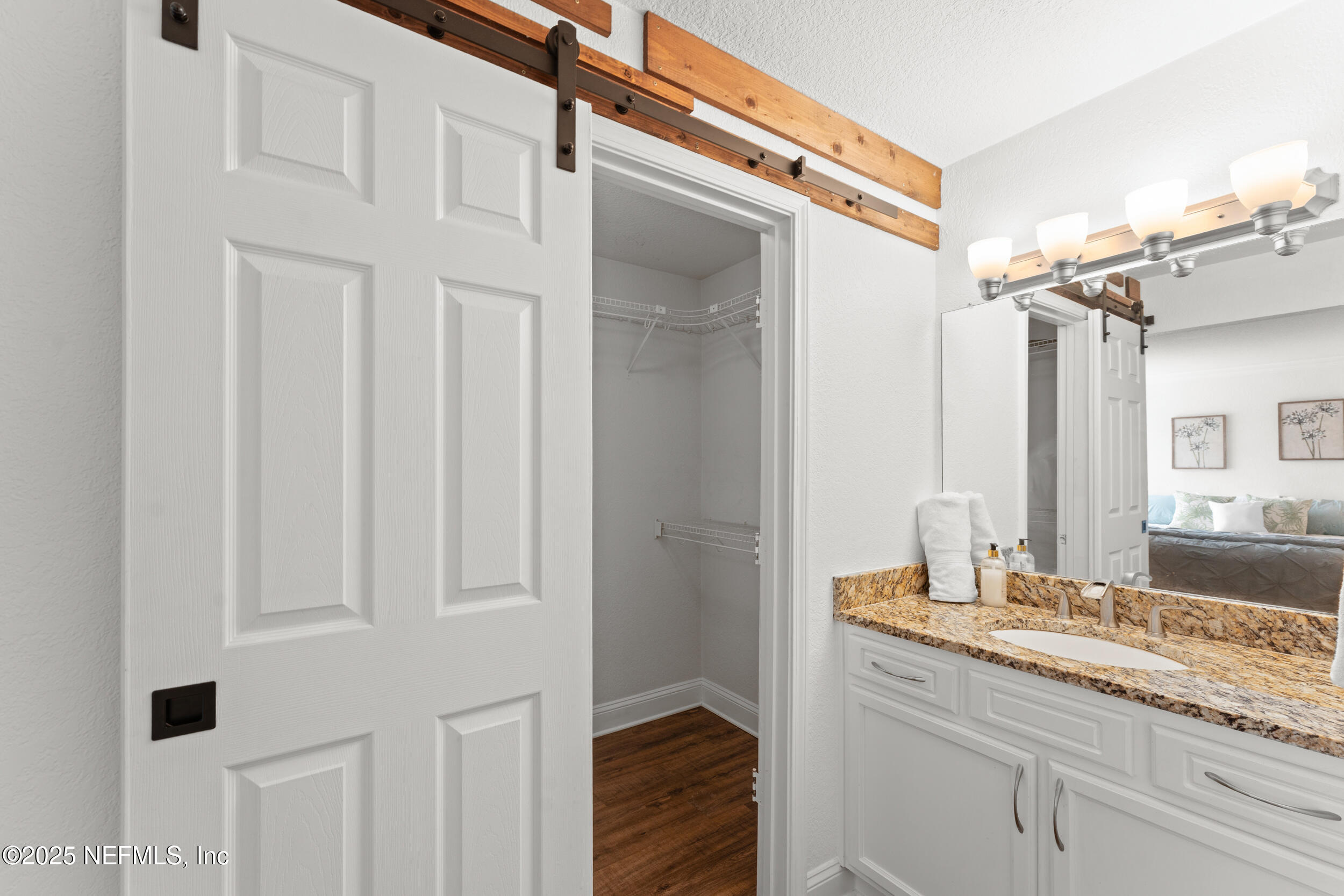 912 Shoreline Circle Ponte Vedra Beach, FL 32082 - Photo 10 of 30 Primary Bathroom