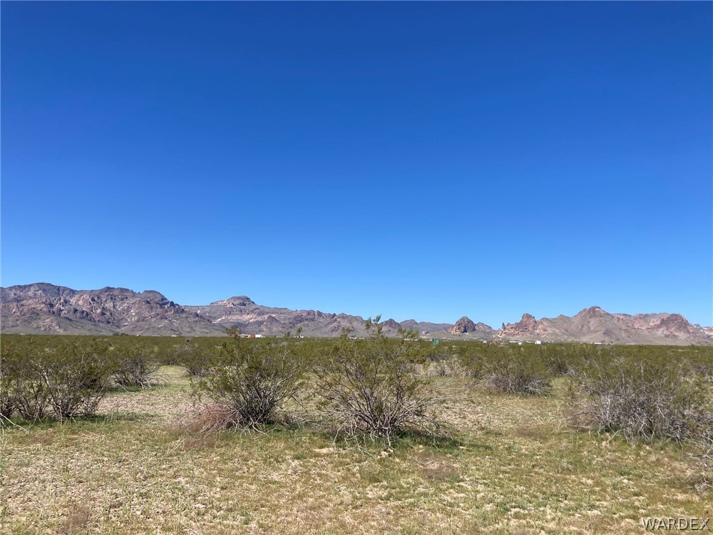 3417 Garnet Road Golden Valley, AZ 86413 - Photo 1 of 9