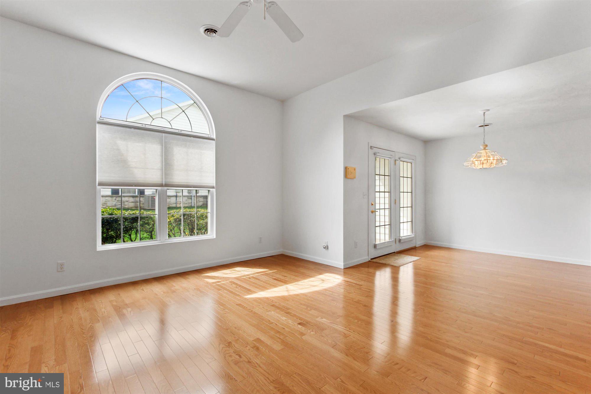 2142 Knob Hill Road York, PA 17403 - Photo 5 of 27 Gallery Image 5