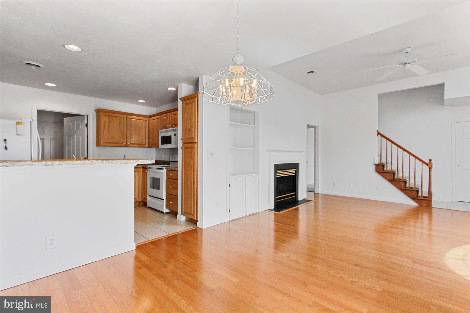 2142 Knob Hill Road York, PA 17403 - Photo 9 of 27 Gallery Image 9