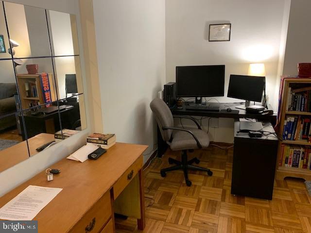 4000 Tunlaw Road Northwest, Unit 430 Washington, DC 20007 - Photo 3 of 22