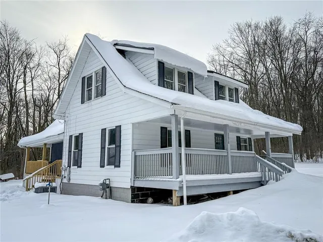 $224,900 | 2678 Oneida Valley Road, Petrolia, PA 16050
