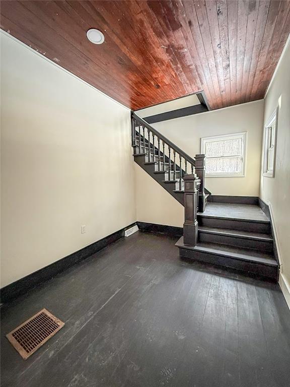 2678 Oneida Valley Road Petrolia, PA 16050 - Photo 5 of 43