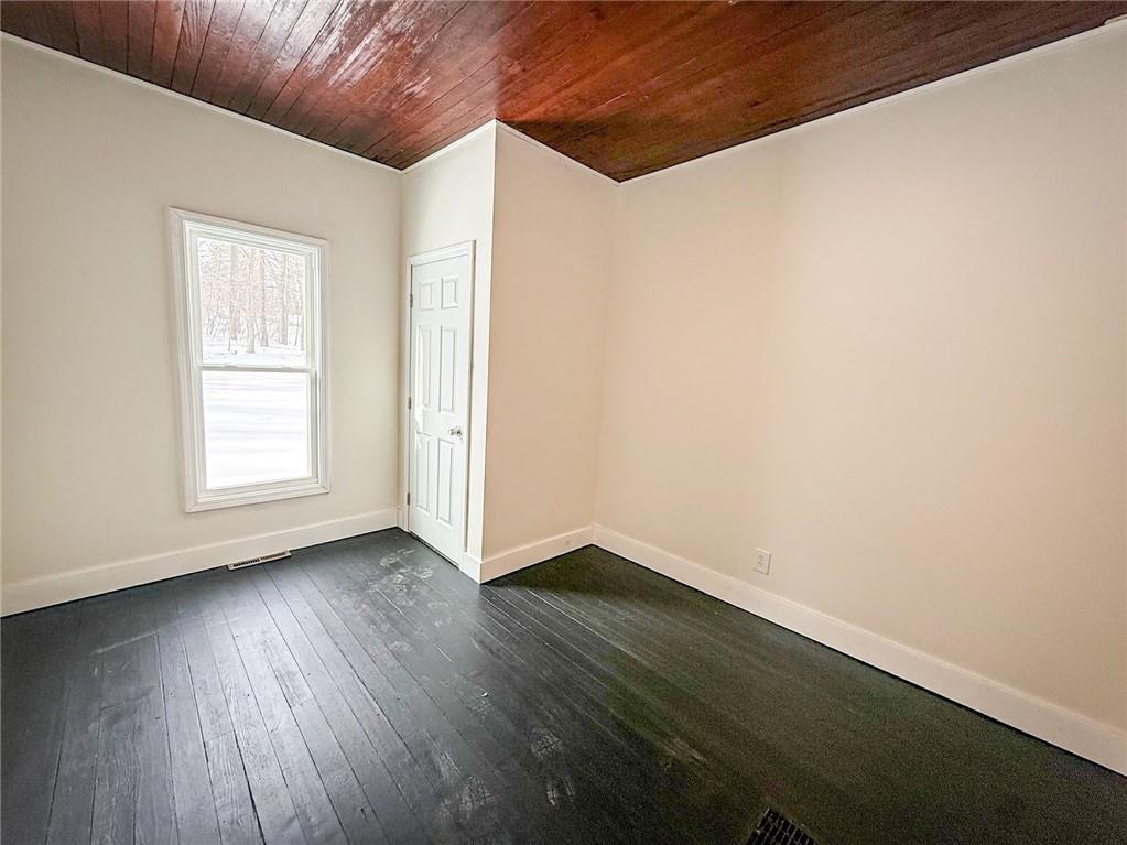 2678 Oneida Valley Road Petrolia, PA 16050 - Photo 6 of 43