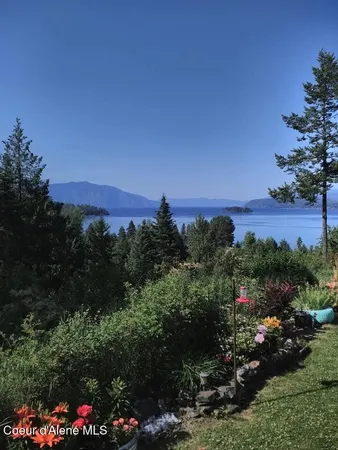 $339,000 | 302 School Street, Unit 8, Hope, ID 83836