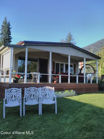 $339,000 | 302 School Street, Unit 8, Hope, ID 83836