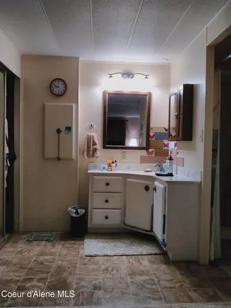 $339,000 | 302 School Street, Unit 8, Hope, ID 83836