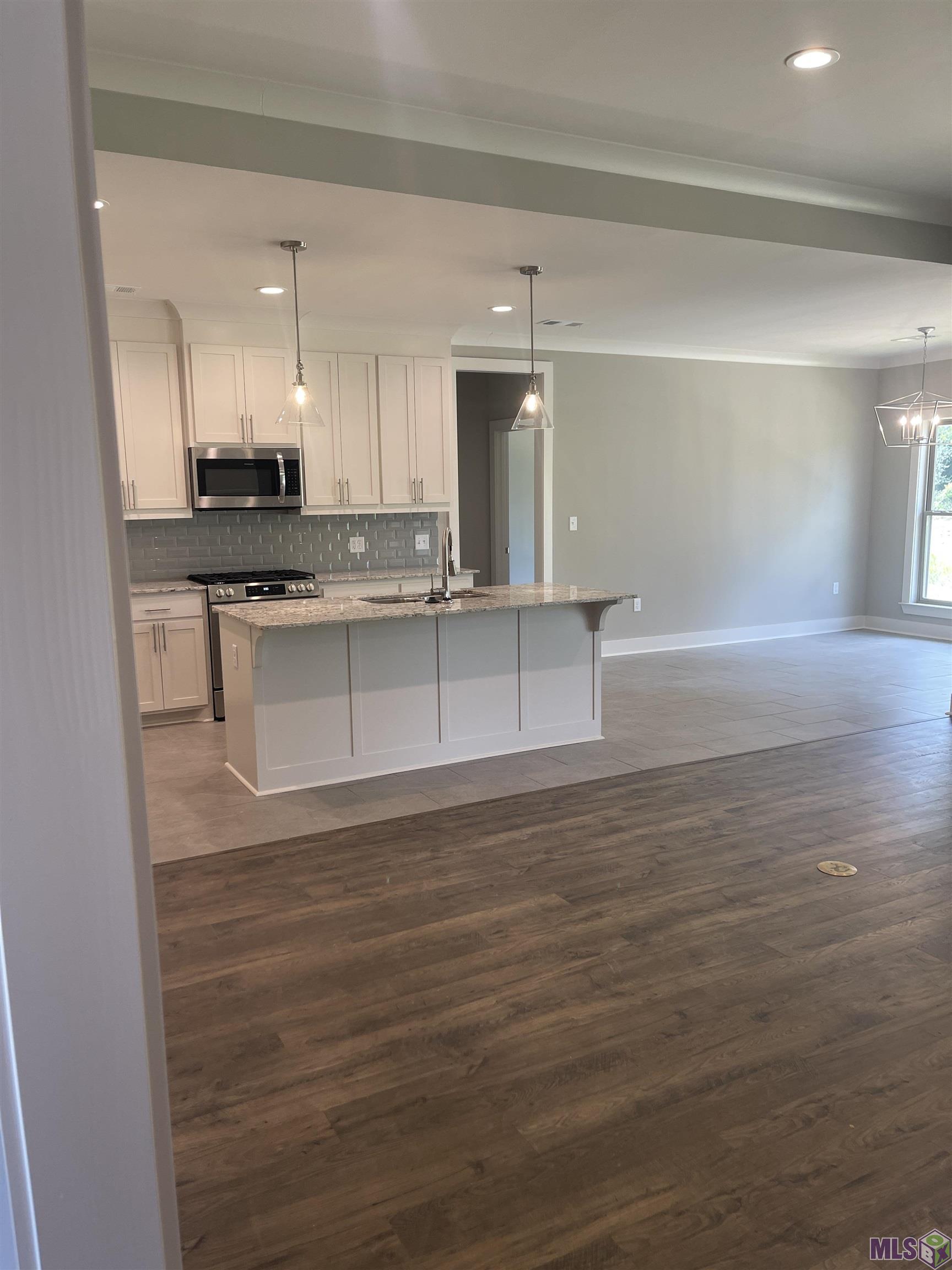 35309 Cane Market Road Denham Springs, LA 70706 - Photo 2 of 22 Gallery Image 2