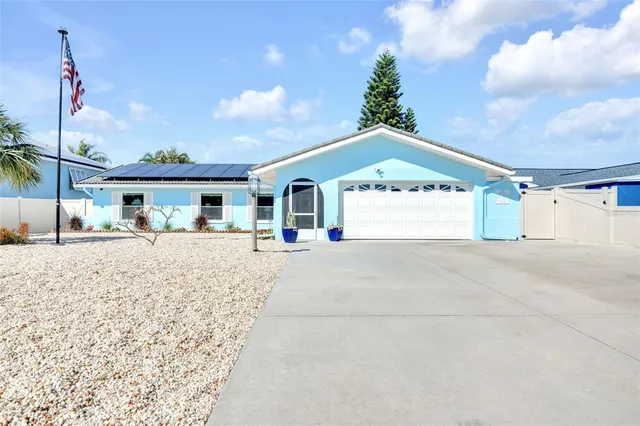 $4,000 | 1015 Spindle Palm Way, Apollo Beach, FL 33572