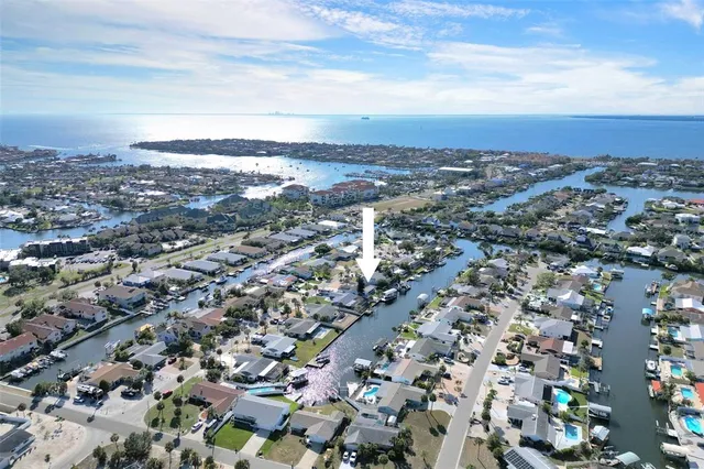 $4,000 | 1015 Spindle Palm Way, Apollo Beach, FL 33572