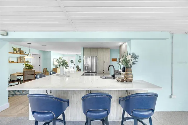 $4,000 | 1015 Spindle Palm Way, Apollo Beach, FL 33572