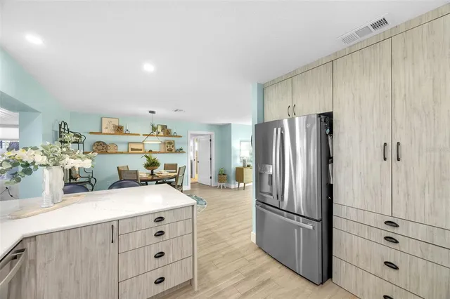 $4,000 | 1015 Spindle Palm Way, Apollo Beach, FL 33572