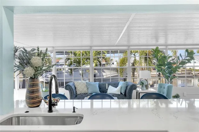 $4,000 | 1015 Spindle Palm Way, Apollo Beach, FL 33572